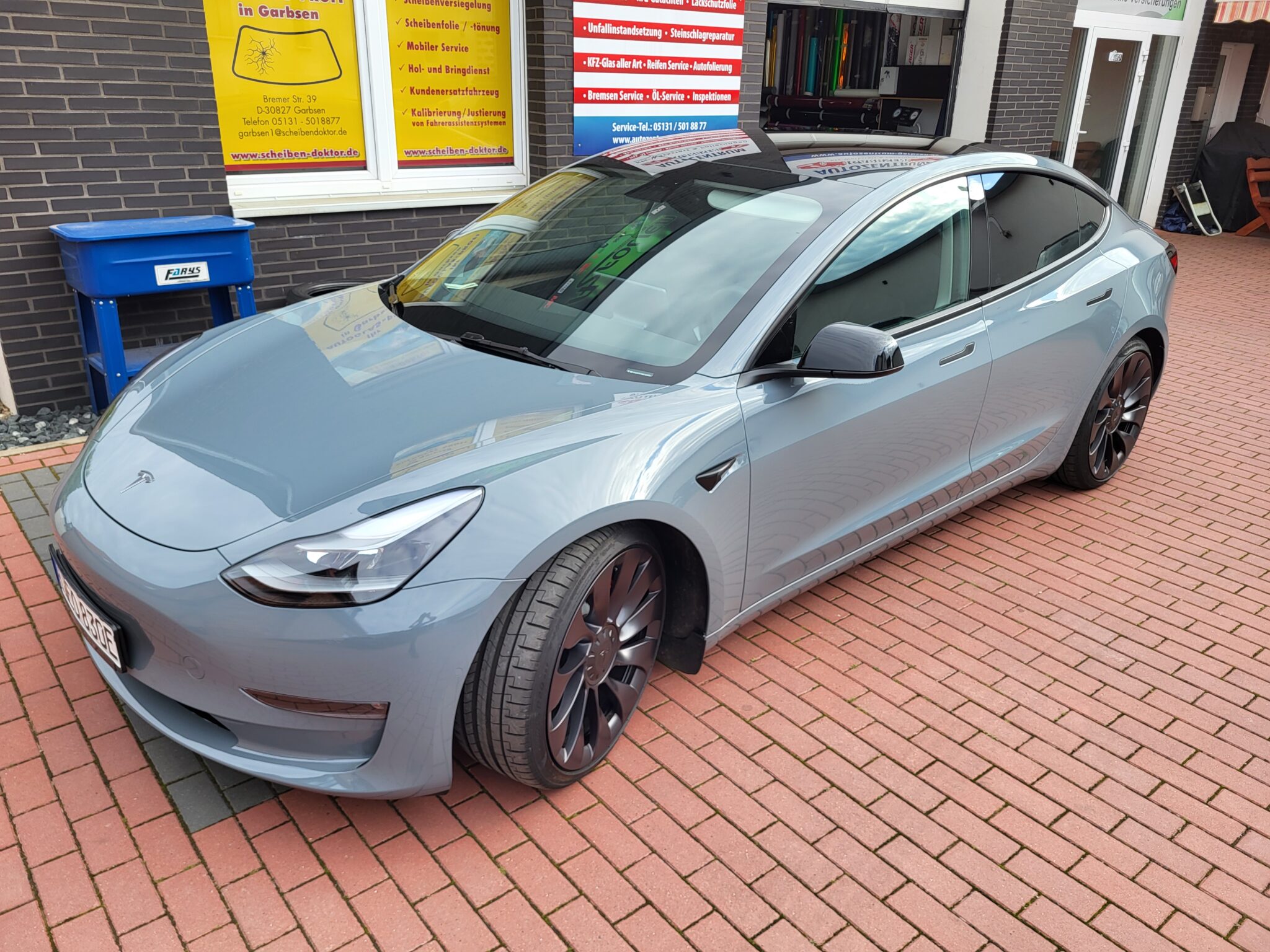 Autofolierung Hannover AZFolie Galerie Tesla Model 3 Inozetek Nardo Grey